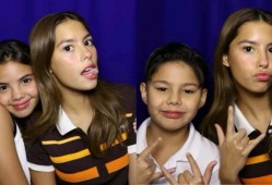 Kendra Kramer shares adorable photo booth selfies with siblings Scarlett, Gavin 